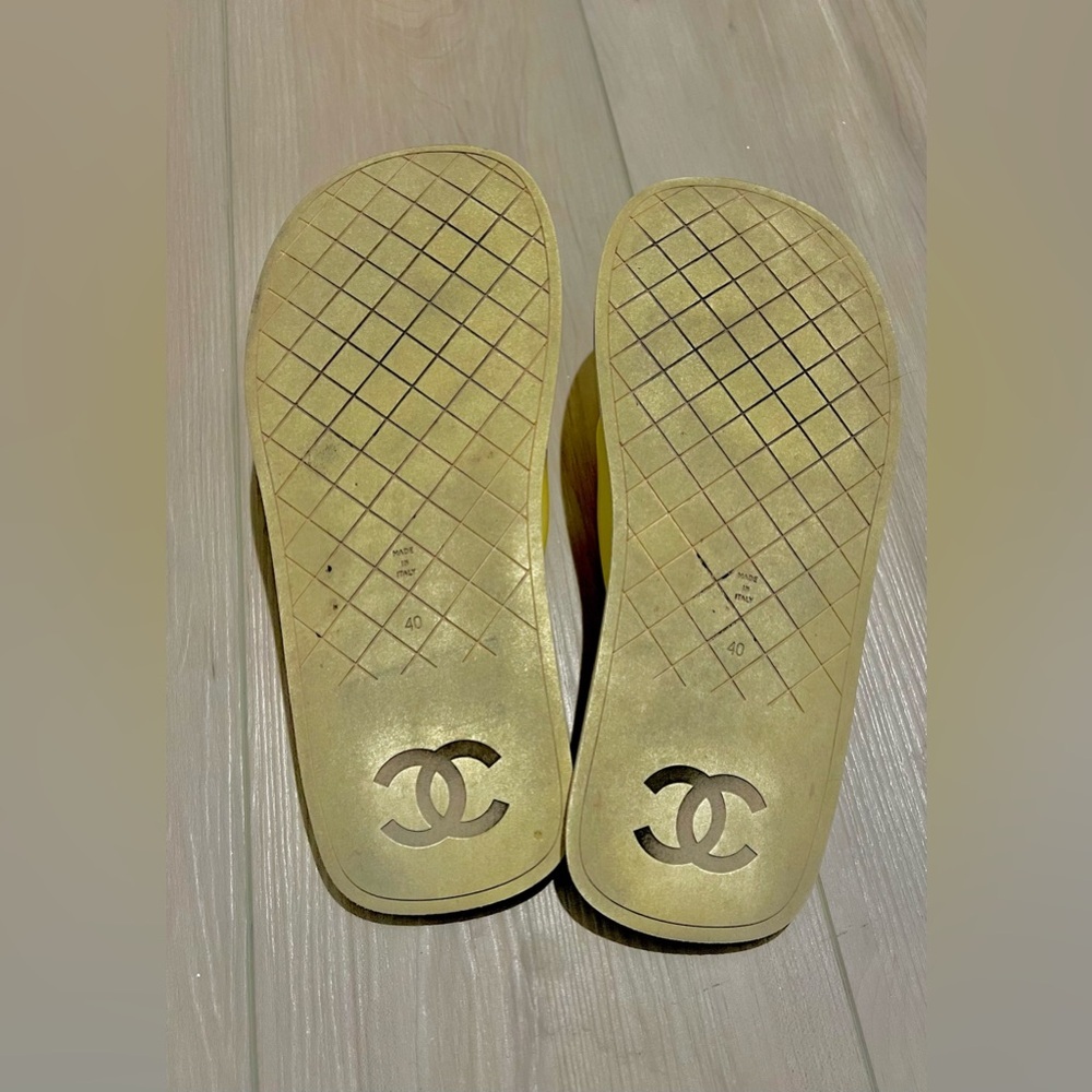 Chanel Flip Flops 22P Lambskin Padded Pool Thong FlipFlop Pillow Sandals Slides - Picture 13 of 16